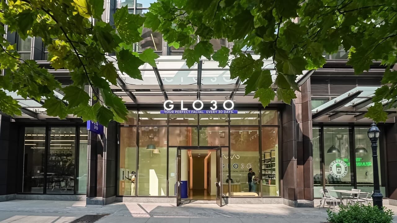 GLO30 studio